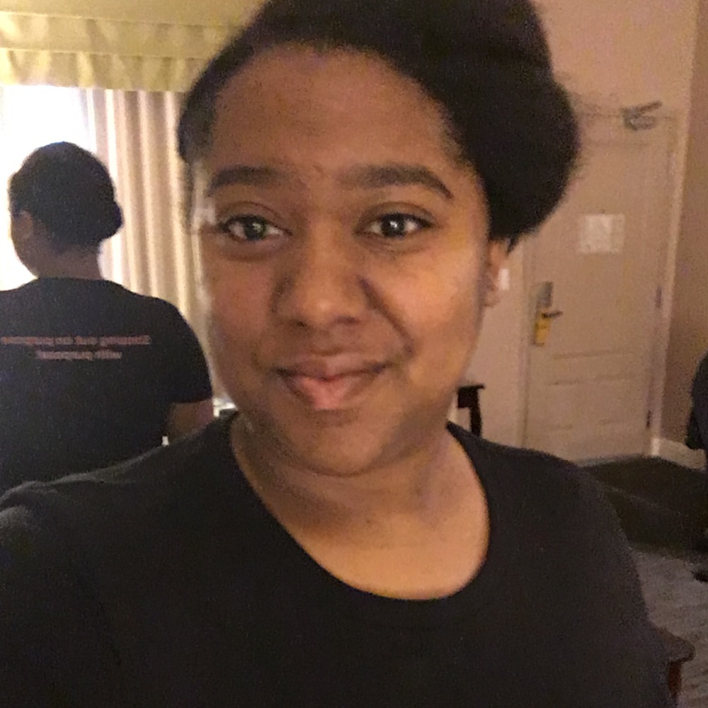 Meet your Posher, Monica